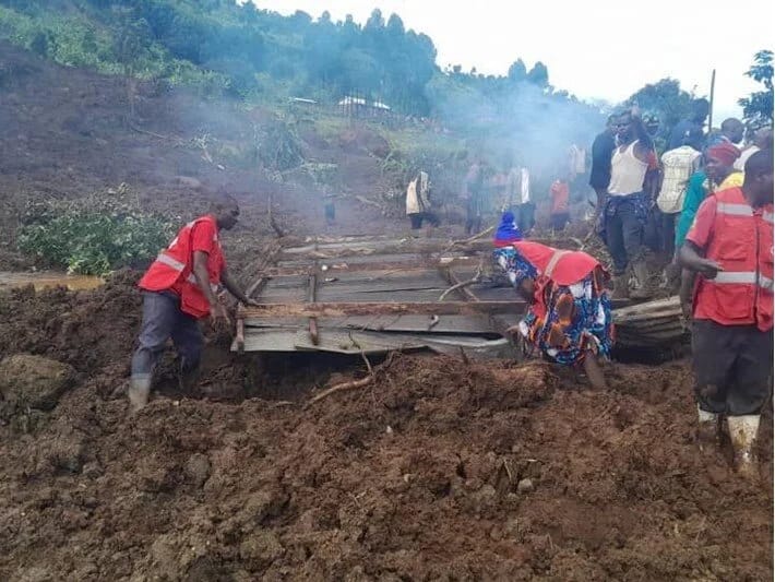 Uqandada torpaq sürüşməsi: 15 nəfər ölüb, 113 nəfər itkin düşüb