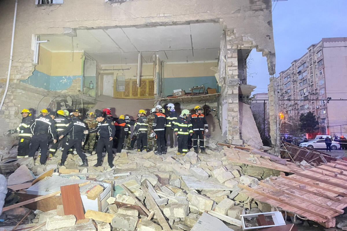 Sumqayıtda yaşayış binasında güclü partlayış - yaralıların adları açıqlandı - VİDEO - FOTO