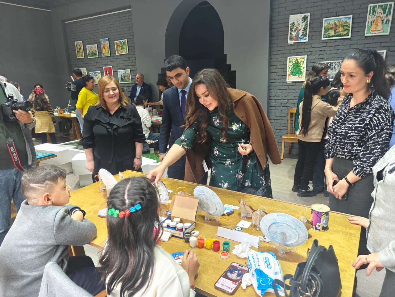 Nəsimi rayonunda 3 dekabr- Beynəlxalq Əlillər günü ilə əlaqədar silsilə tədbirlər keçirilib.