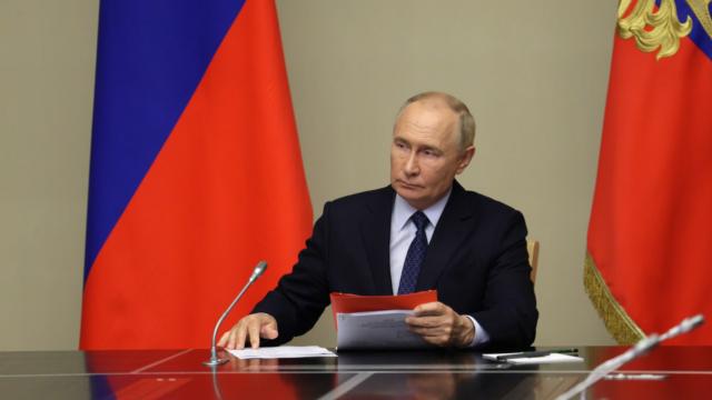 Putin: ABŞ Yaxın Şərqdə aktiv və aqressiv hərəkət edir