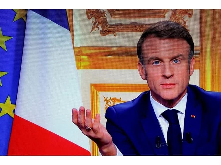 Makrondan böhrandan sonra ilk açıqlama: Səlahiyyət müddətimin sonuna qədər buradayam