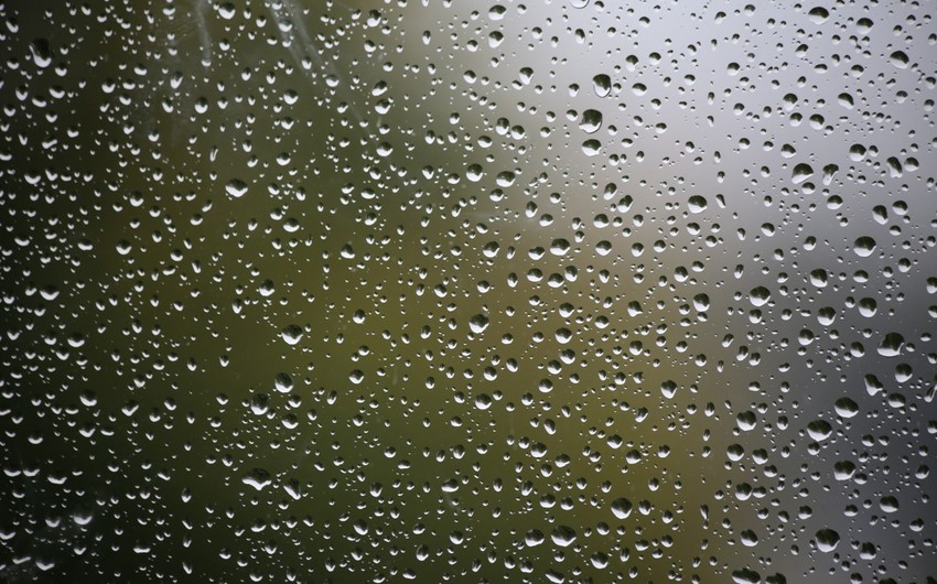 Ölkədə yağıntılı hava şəraiti müşahidə olunur, dağlıq ərazilərdə qar yağır – FAKTİKİ HAVA