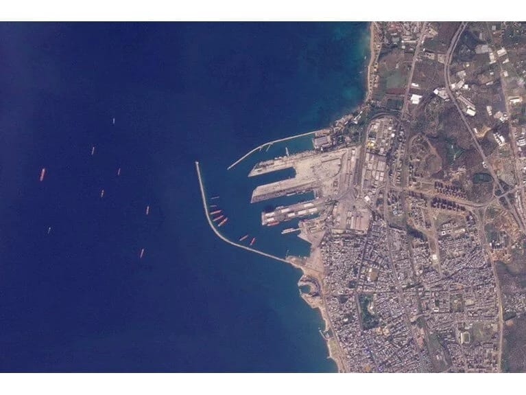 Rusiya donanması Suriyadan geri çəkilir?