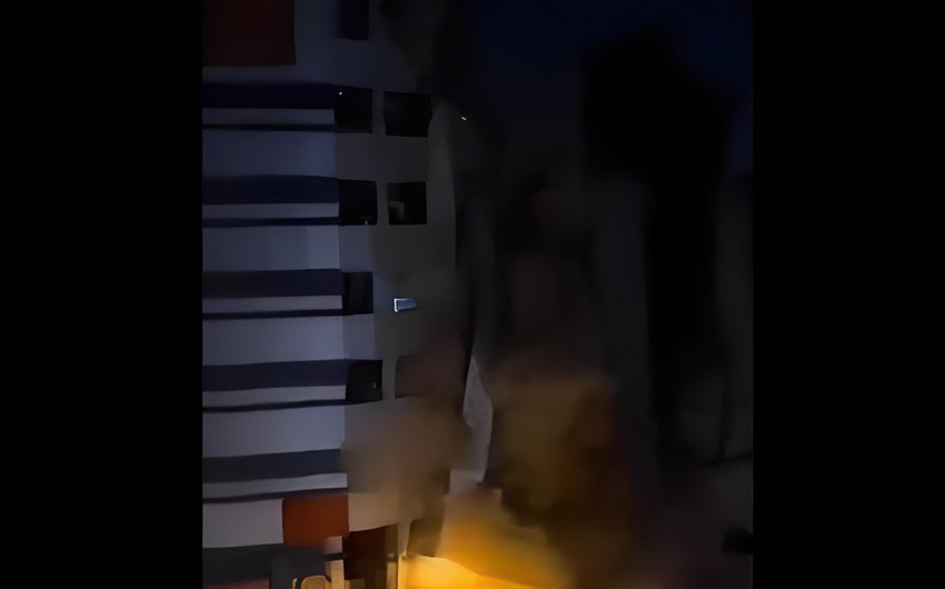 İranda altımərtəbəli bina tamamilə uçub