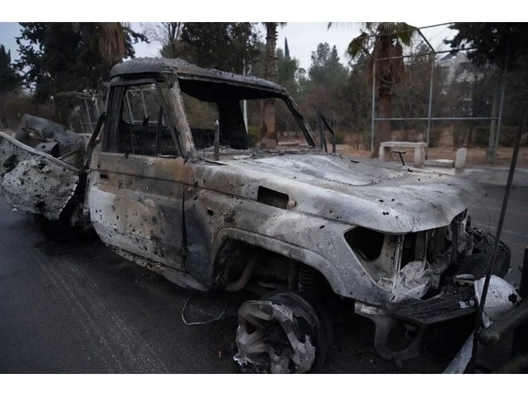 Qaçan terrorçular maşınlarını yandırıblar