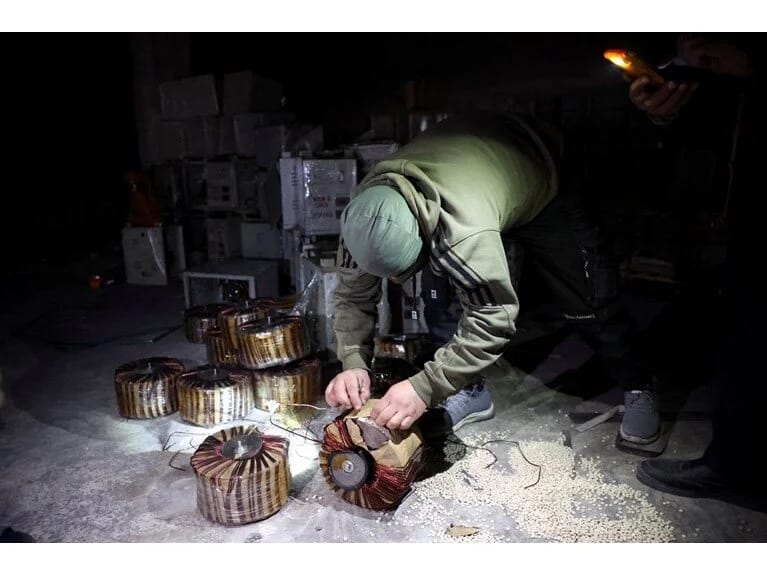 Müxaliflər ortaya çıxardı: Əsəd ailəsinin narkotik laboratoriyası!