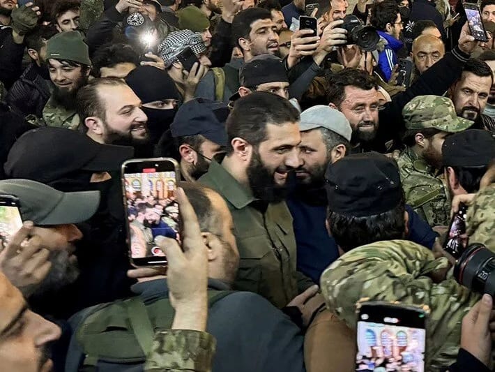 Qolani qaçqınlara: Geri qayıdın və ölkəyə töhfə verin