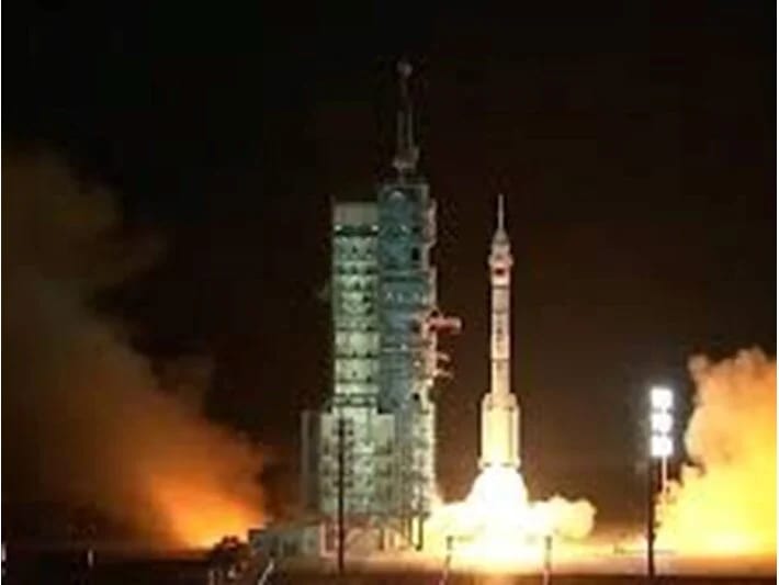 Taikonavtlar ilk dəfə kosmik gəmidən kənara çıxacaqlar