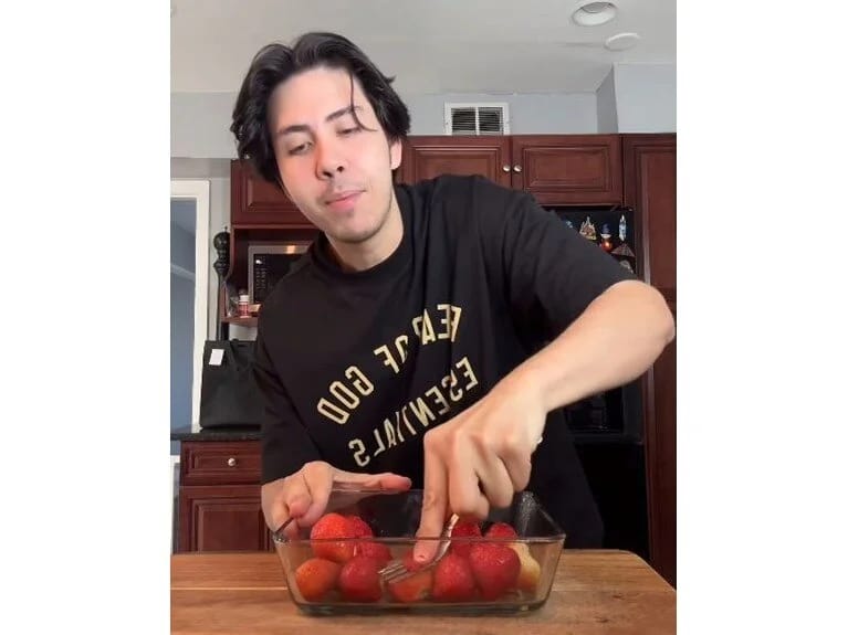 45 kilo arıqlayan sosial media fenomeni arıqlama sirrini paylaşdı: Hər kəs eyni səhvi edir