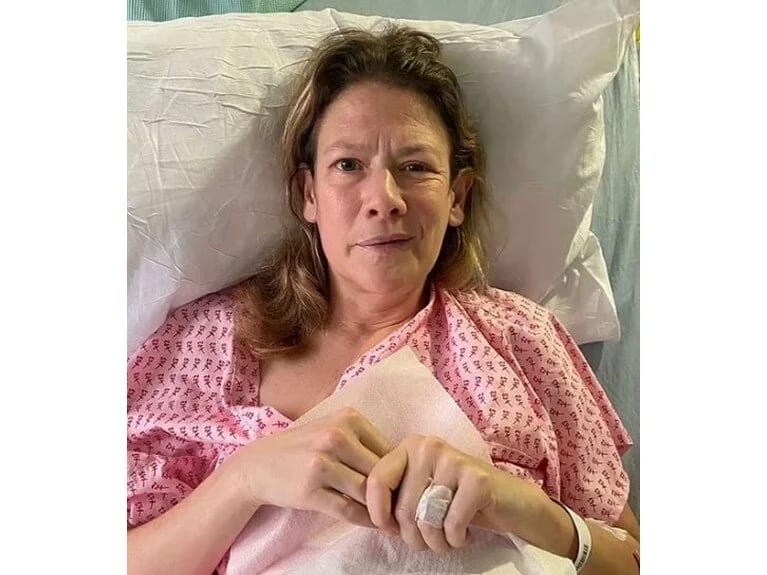 45 dəqiqə davam edən öskürəkdən sonra həyatı qaraldı: Bir daha danışa bilməyəcəyimi düşündüm