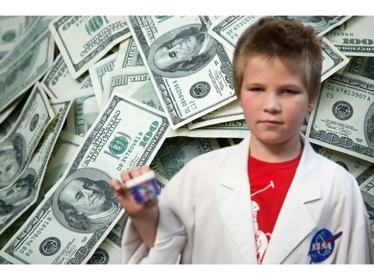 10 yaşında milyonçu oldu! Bir sinif tapşırığı ilə başladı, indi 2 milyon dollar qazanır