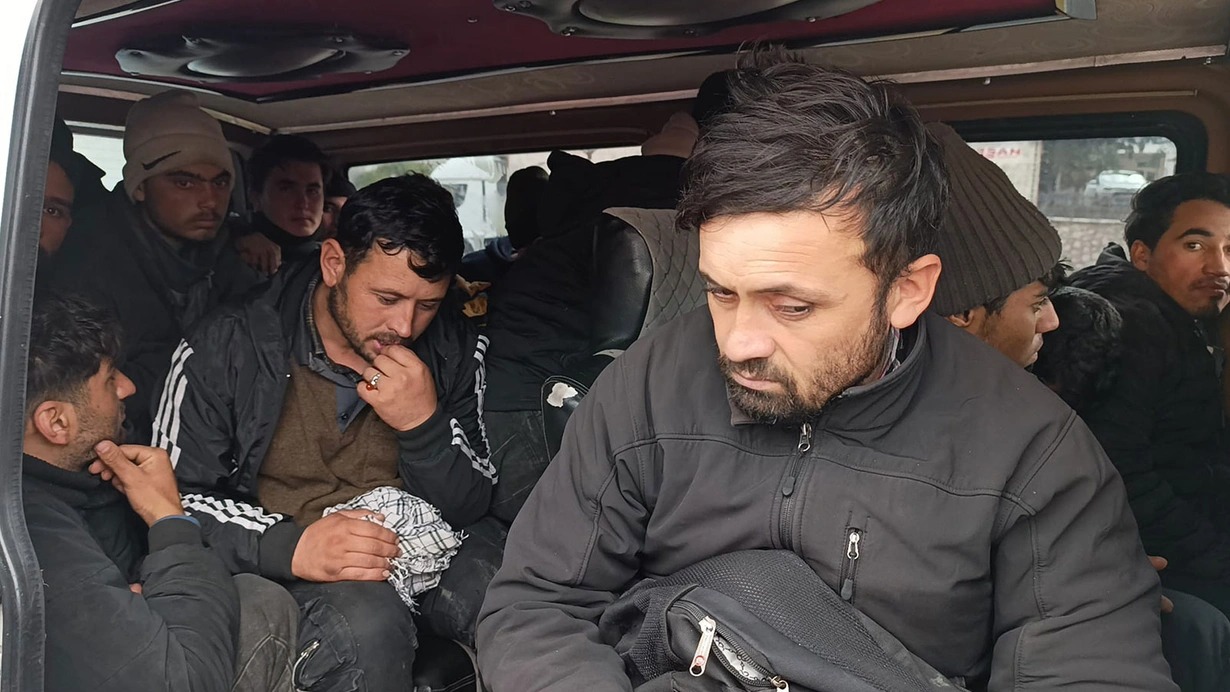 Avtobusda 20 immiqrant daşıyan şəxs saxlanıldı