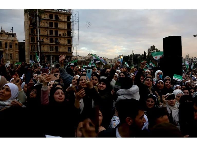Suriyada 13 ildən sonra bir ilk: Hələbdəki konserti minlərlə insan izlədi!