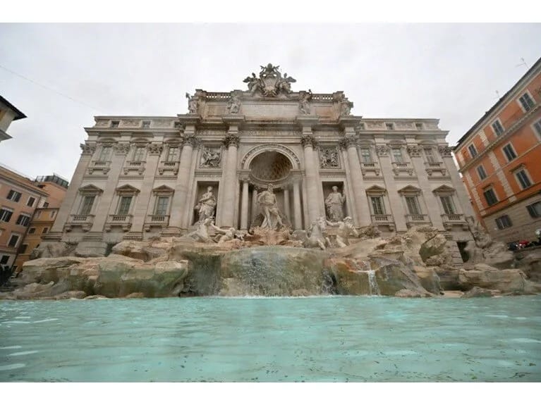 Sevgi Bulağı açıldı: Bərpadan sonra ilk görüntülər!