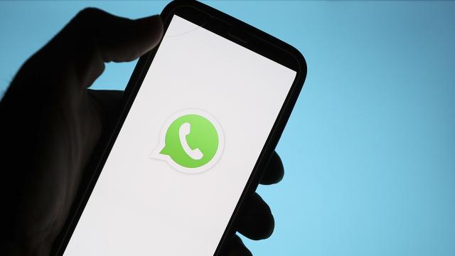 İranda qadağan olunmuş WhatsApp və Google Play artıq yenidən əlçatandır
