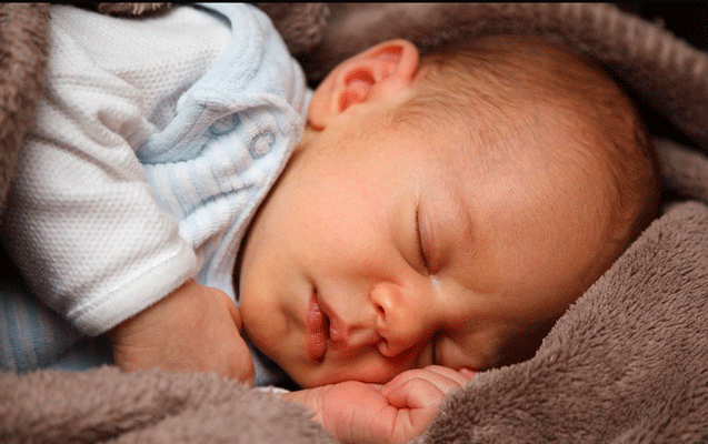 4 aylıq körpə beşiyində ölü tapıldı