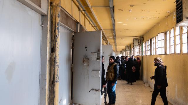 Suriyada rejim dövründə “zorla” yoxa çıxarılan 112 mindən çox insanın taleyi məlum deyil