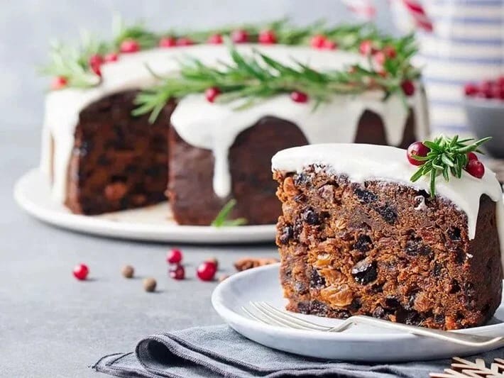 61 yaşlı qadın zəhərli tortla bacılarını öldürdü