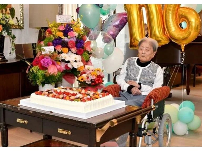 Dünyanın ən uzunömürlü insanı sağlamlığını bu iki qidaya borclu idi və qaşıq-qaşıq yeyirdi