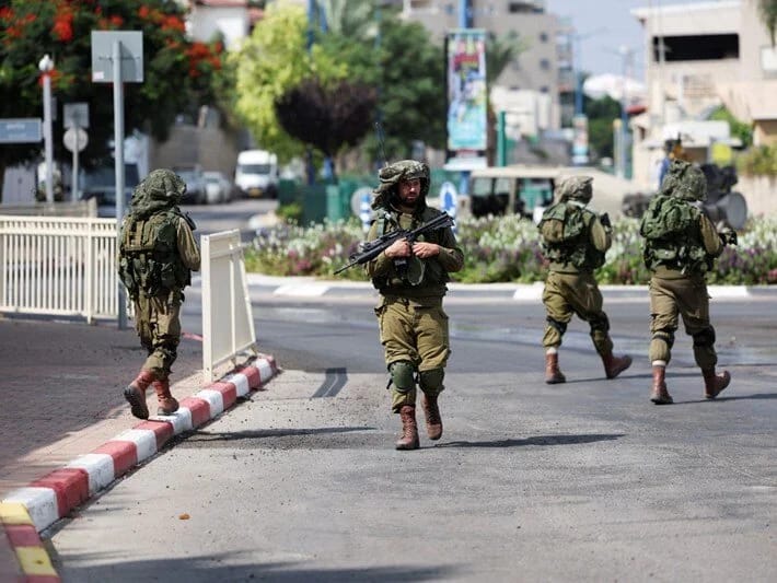 Qəzzada iki əsirin meyiti tapılıb