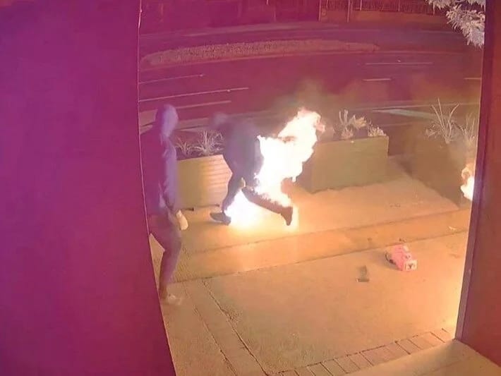 Restoranı yandırmaq istəyərkən təsadüfən özünü yandırdı