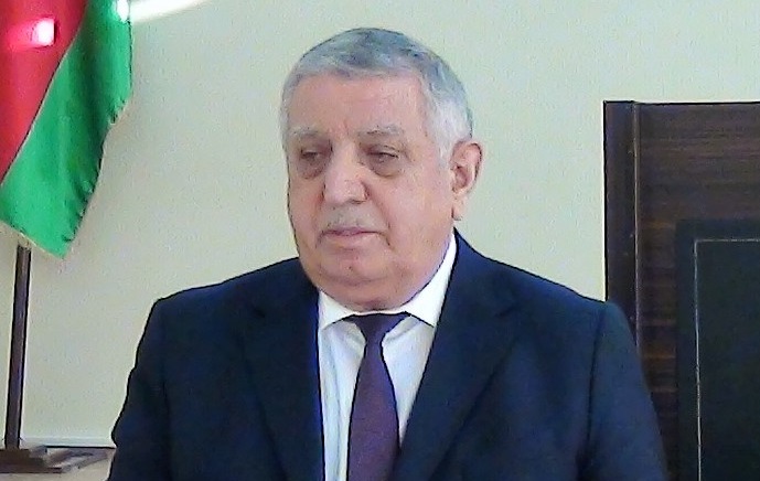 Zaqatalanın icra başçısı Mübariz Əhmədzadənin sözünü kəsdilər- Bu problemlər var-Video