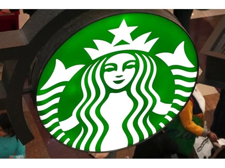 Starbucks siyasətində 7 ildən sonra dəyişiklik: Boş oturanlara qadağa!