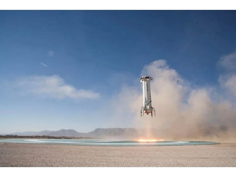 Blue Origin ilk raketini buraxdı: SpaceX ilə rəqabətdə mühüm addım