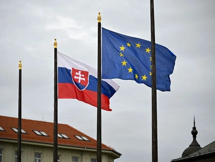 Slovakiyada məktəbə bıçaqlı hücum: 2 nəfər ölüb