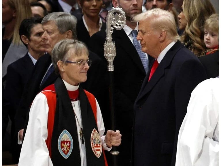 Dua mərasimində gərginlik: Tramp ədəbsiz yepiskopdan üzr gözləyir! 