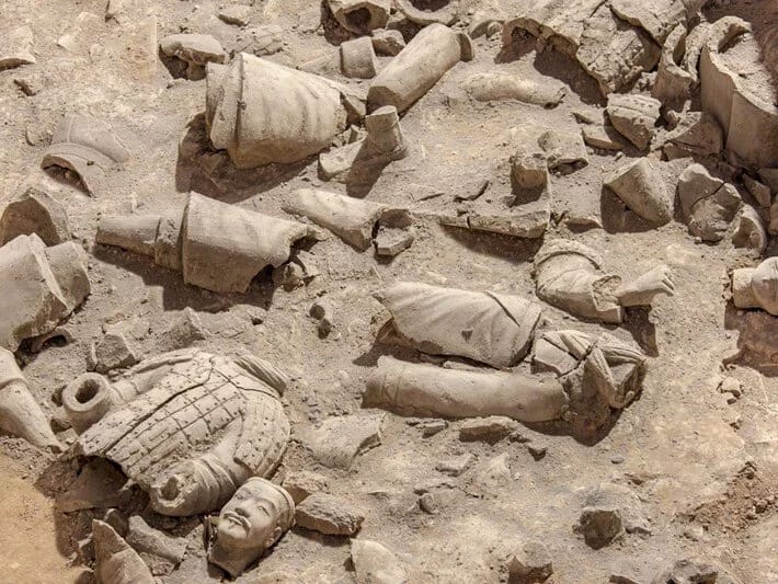 Zibil torbasında 2000 illik yunan heykəli tapılıb