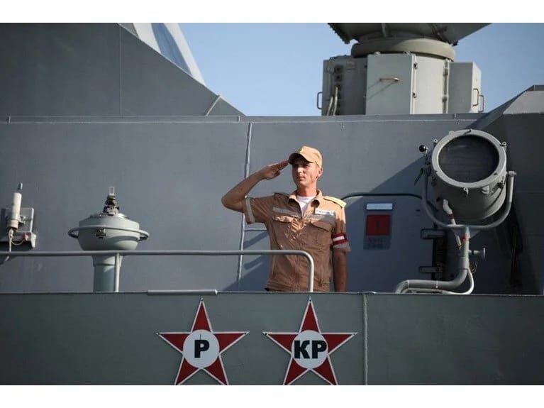 Suriyada Rusiyaya yer yoxdur: Evakuasiya gəmiləri Tartus limanındadır!