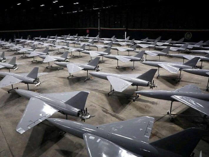 İran “Qəzza” adlı yeni PUA-nı təqdim etdi: 35 saat havada qala bilir