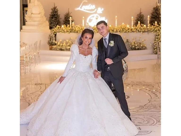 Dünyanın ən bahalı qaraçı toyu: Möcüzələr ölkəsində evləndilər 