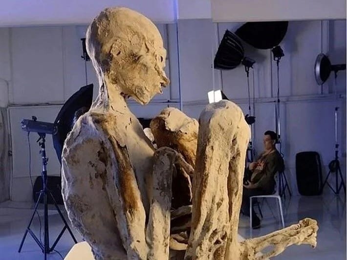 Yadplanetli mumiya müzakirəsində yeni iddia: Bəziləri hamilədir 