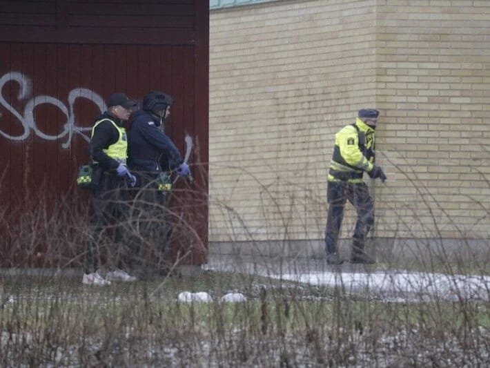 İsveçdə məktəbdə atışma: 10 nəfər həyatını itirdi