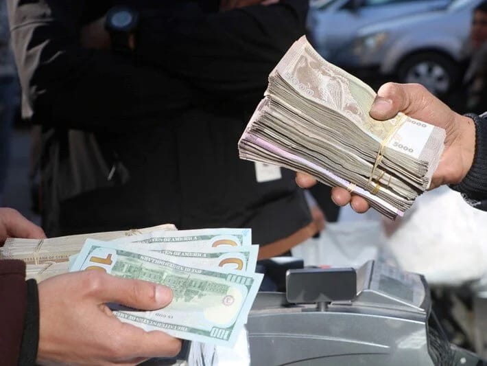 Suriya funtu dollar qarşısında dəyər qazanmağa davam edir