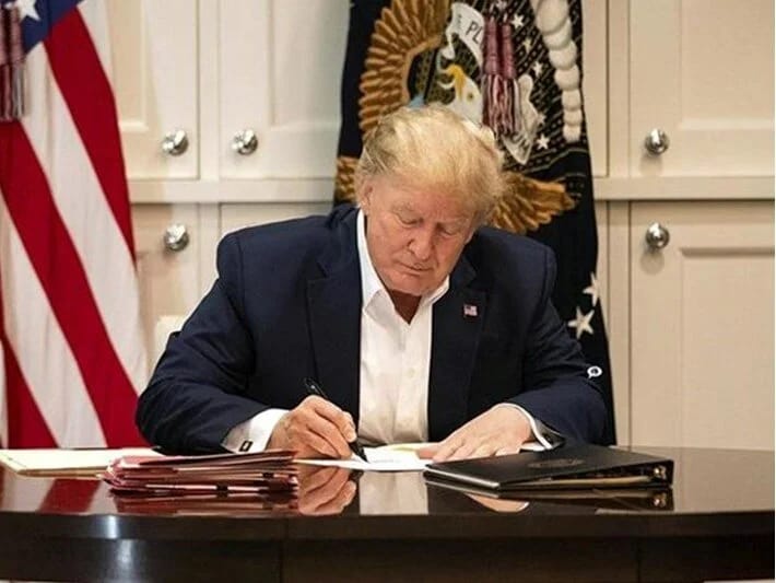 Tramp trans idmançıları qadınların idman yarışlarına qatmağa qadağa qoyub