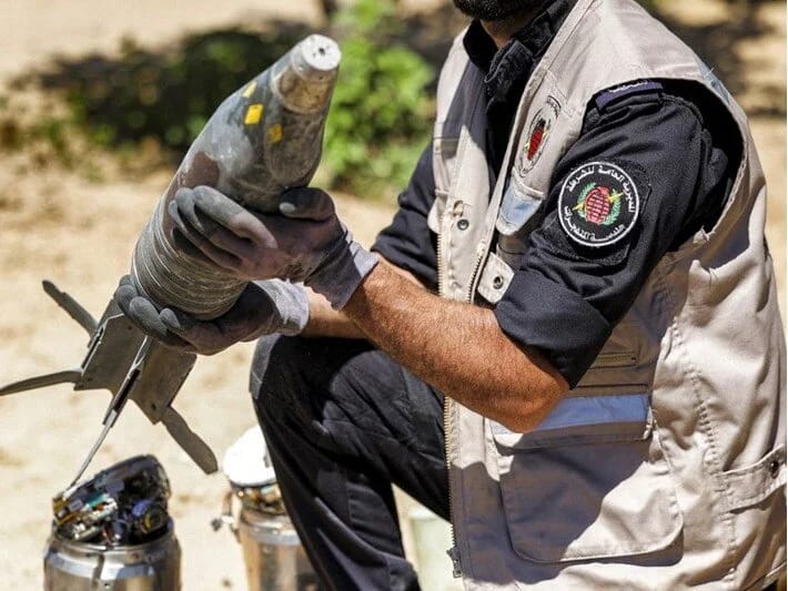 Qəzza küçələrində təhlükə basdırılıb: Bombalar partlamağa hazırdır
