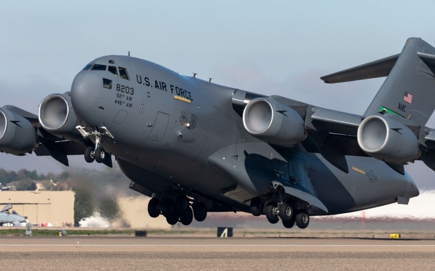 ABŞ 100-dən çox hindistanlı miqrantı vətəninə deportasiya edib