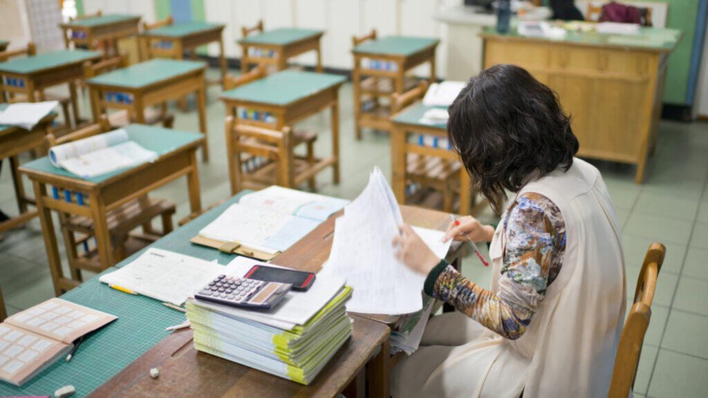Evdə meyiti tapılan müəllimin FOTOSU