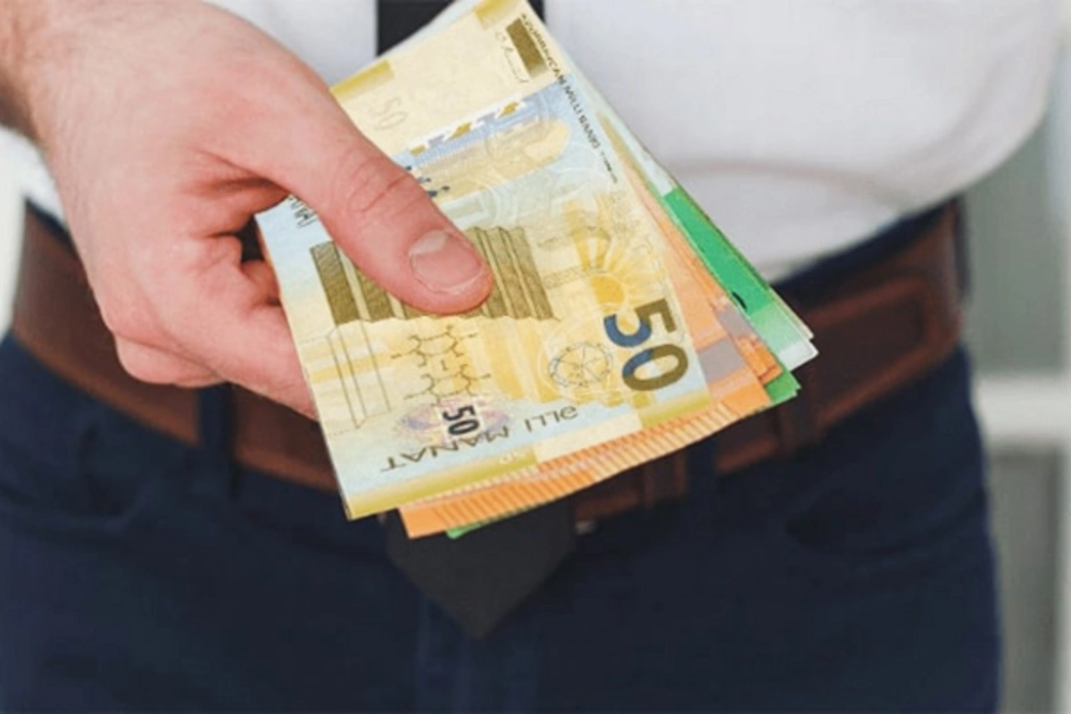 Bakıda ondan 15 manat borcunu tələb edən tanışını bıçaqladı