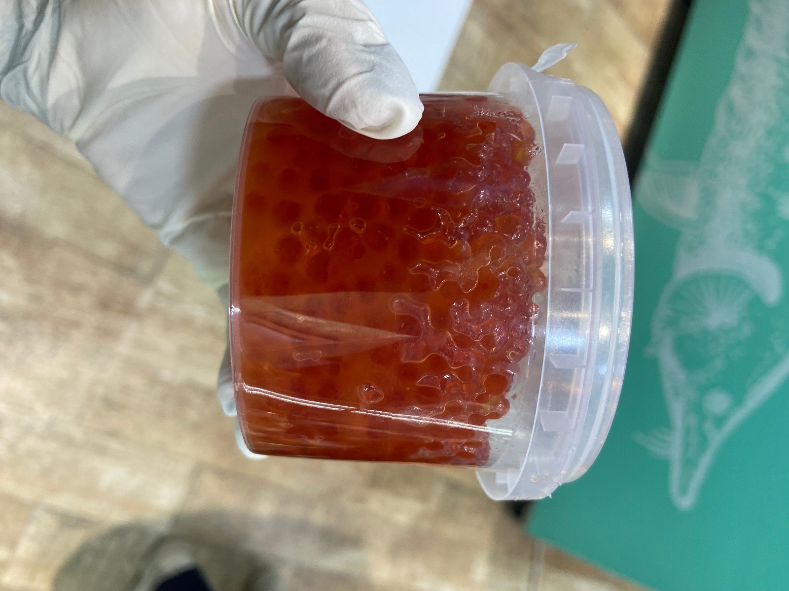 Bakıda mağazada mənşəyi məlum olmayan qida məhsulları aşkarlandı - FOTO