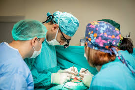 Azərbaycanda İLK - Ölmüş şəxsin qaraciyəri 23 yaşlı qıza köçürüldü