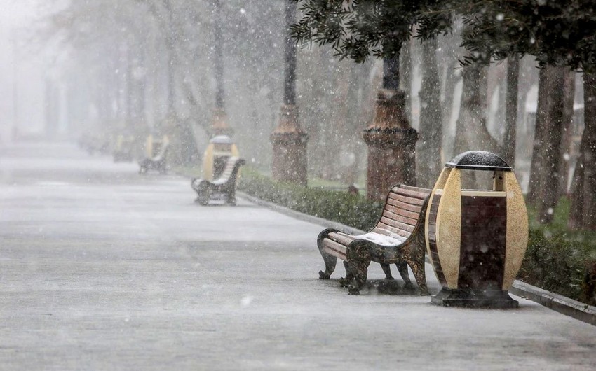 Sabah axşam sulu qar yağacaq, gecə və səhər bəzi yollar buz bağlayacaq