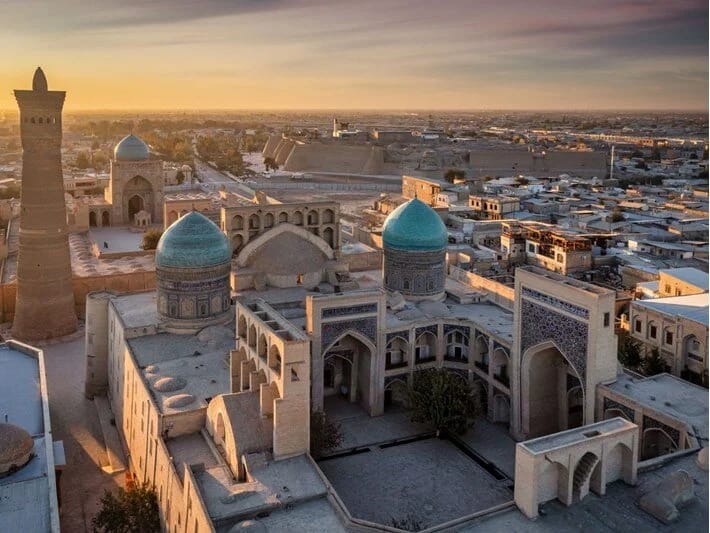 Özbəkistanda turizmin qaranlıq tərəfi: Səhradakı Venesiya ola bilər