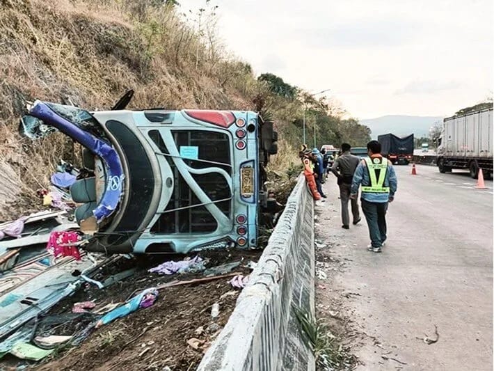 Taylandda avtobus aşıb: 18 nəfər ölüb, 31 nəfər yaralanıb