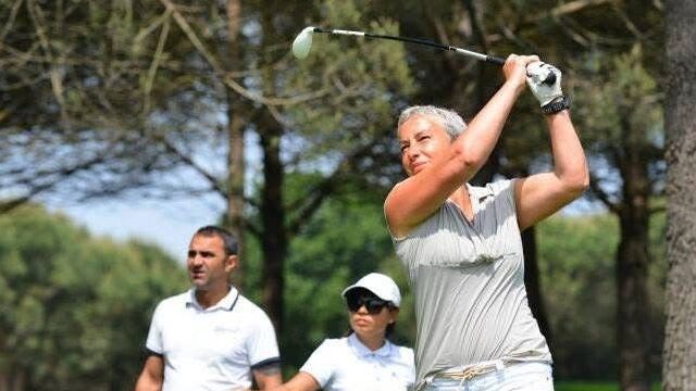 İş xanımı evində ölü tapıldı