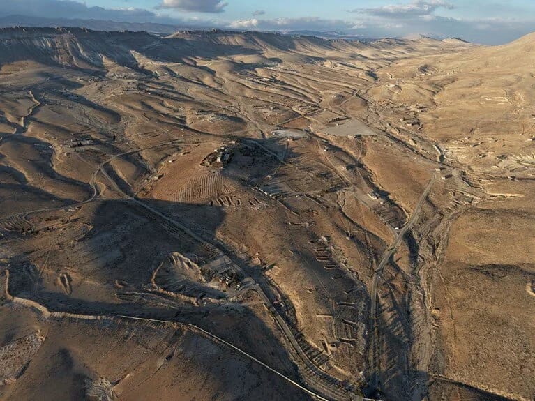 Əsədin kimyəvi silah anbarı ilk dəfə görüntülənib