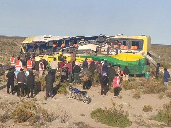 Boliviyada avtobus qəzası: 37 ölü, 39 yaralı